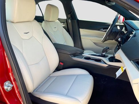 New 2025 Cadillac CT4 Premium Luxury image 28
