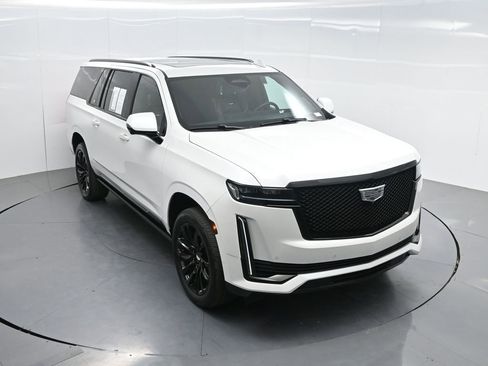 Used 2024 Cadillac Escalade ESV Sport Platinum w/ LPO, ONYX Package AWD/4WD image 62