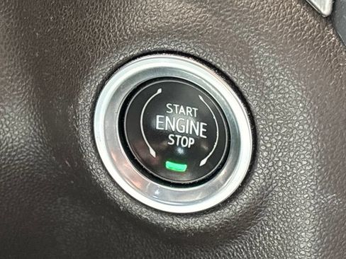 Used 2022 GMC Sierra 1500 Denali w/ Denali Premium Package AWD/4WD image 13