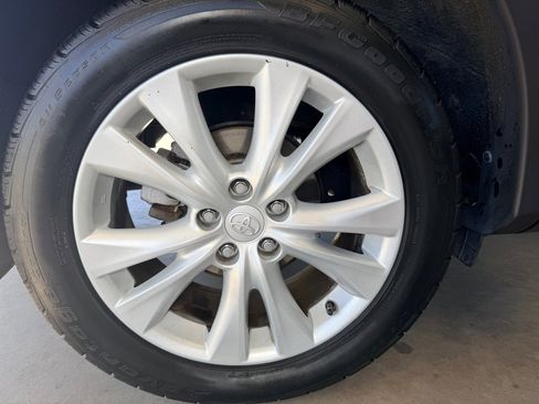 Used 2014 Toyota RAV4 Limited image 44