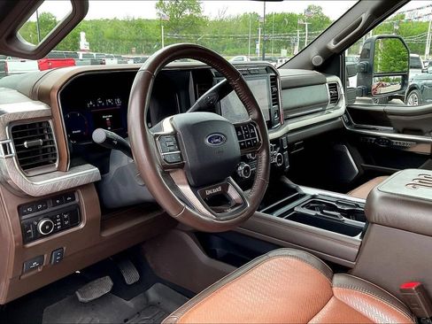 Used 2024 Ford F350 King Ranch w/ FX4 Off-Road Package AWD/4WD image 12