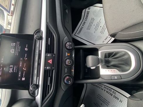 Used 2023 Kia Forte LXS image 12