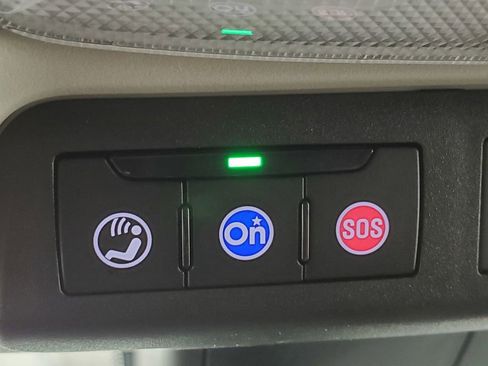 Used 2024 Buick Encore GX Sport Touring w/ Advanced Technology Package image 17