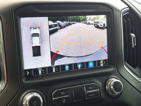 Used 2020 GMC Sierra 3500 AT4 w/ AT4 Premium Package AWD/4WD image 36