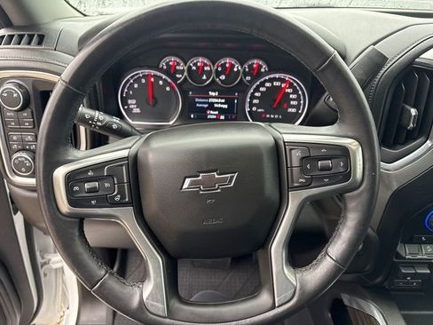 Used 2019 Chevrolet Silverado 1500 LT Trail Boss AWD/4WD image 22