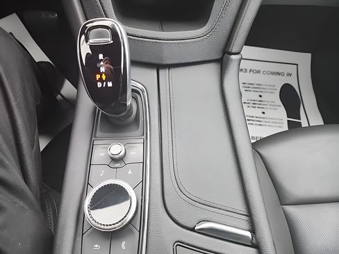 Used 2022 Cadillac XT5 Premium Luxury AWD/4WD image 17