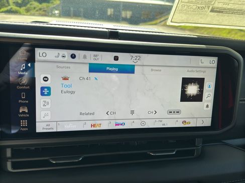 New 2025 Jeep Gladiator Sport image 14