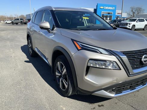 Used 2023 Nissan Rogue Platinum image 17