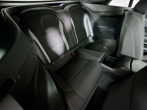 Used 2023 Chevrolet Camaro LT w/ Technology Package image 34