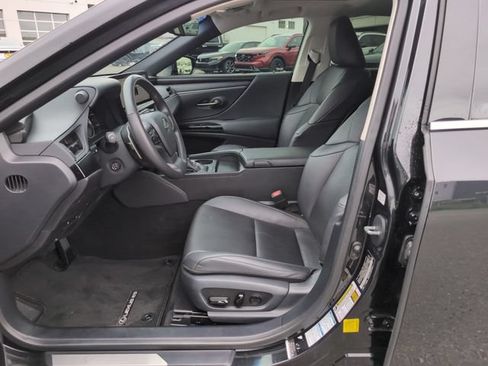 Used 2023 Lexus ES 250 w/ Premium Package AWD/4WD image 16
