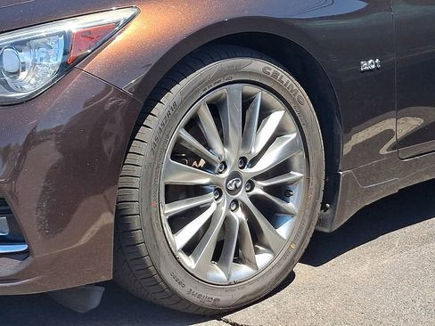 Used 2018 INFINITI Q50 Luxe w/ Sensory Package (Luxe) RWD image 5