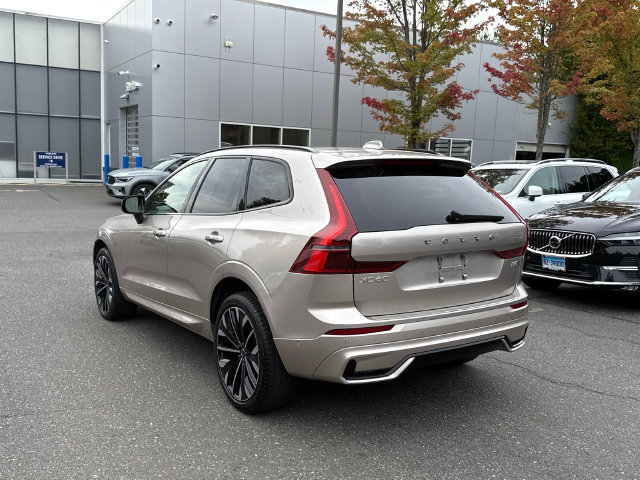 Certified 2026 Volvo XC60 B5 Ultra AWD/4WD image 2