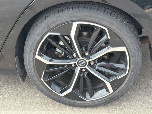 Used 2025 Nissan Altima 2.5 SR FWD image 19