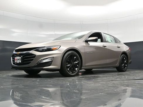 Used 2024 Chevrolet Malibu LT image 57