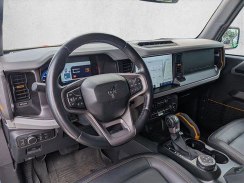 Used 2021 Ford Bronco Badlands image 9