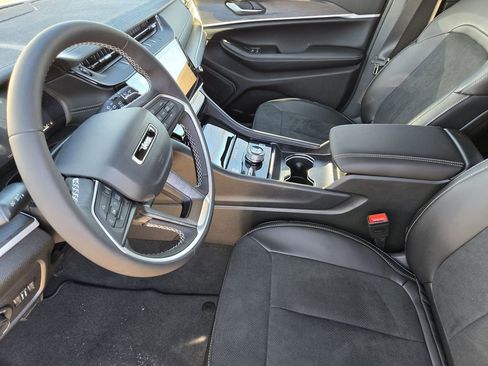 New 2026 Jeep Grand Cherokee Altitude AWD/4WD image 7