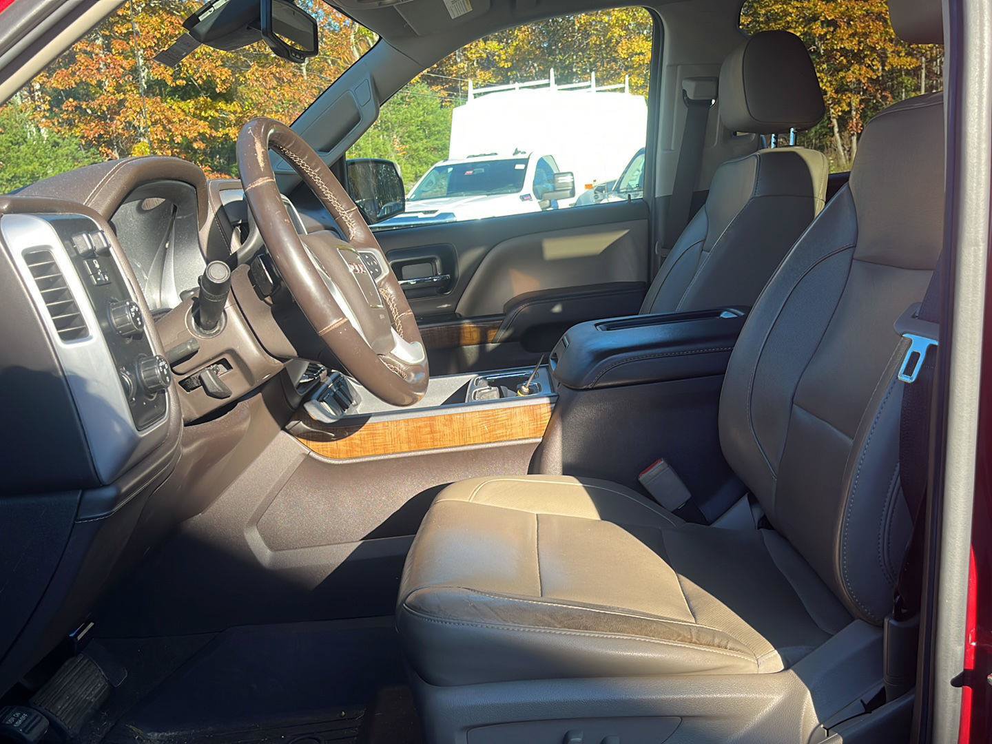 Used 2018 GMC Sierra 1500 SLT AWD/4WD image 9
