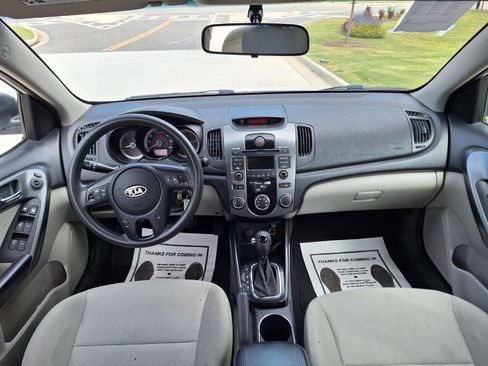 Used 2013 Kia Forte EX image 14