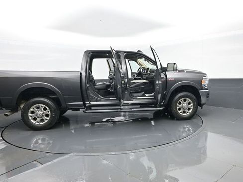 Used 2022 RAM 2500 Laramie AWD/4WD image 28