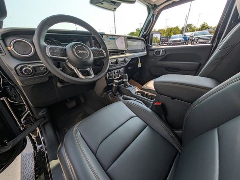 New 2025 Jeep Wrangler Sahara image 2