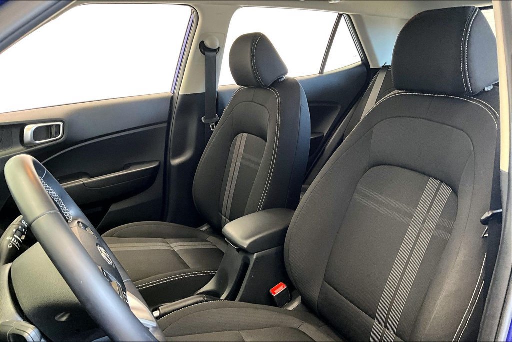 Used 2024 Hyundai Venue SEL FWD image 26