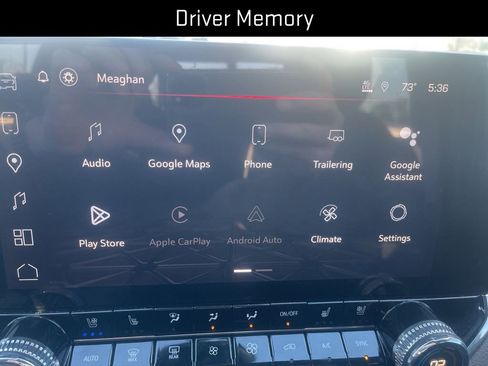 Used 2023 GMC Canyon Denali image 17