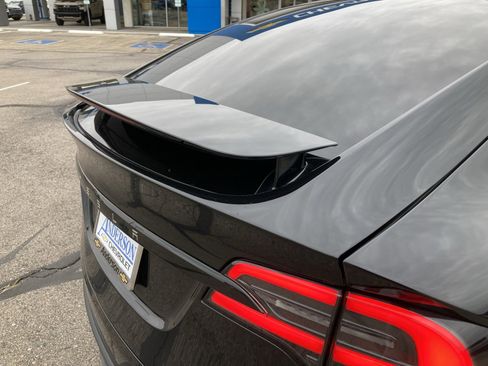 Used 2024 Tesla Model X image 6
