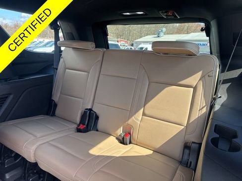 Used 2024 Chevrolet Tahoe Premier w/ Premium Package 2 AWD/4WD image 24