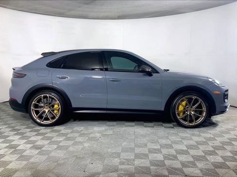 Certified 2022 Porsche Cayenne Turbo GT AWD/4WD image 8