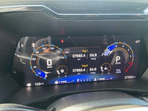 Used 2024 Chevrolet Colorado LT w/ LT Convenience Package image 15