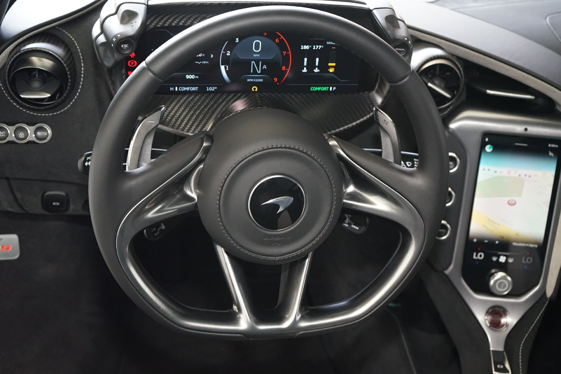 Used 2024 McLaren 750S RWD image 22