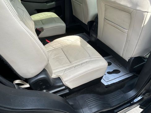 Used 2016 Ford Explorer Platinum AWD/4WD image 11