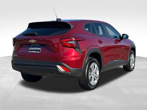 Used 2024 Chevrolet Trax LS image 6