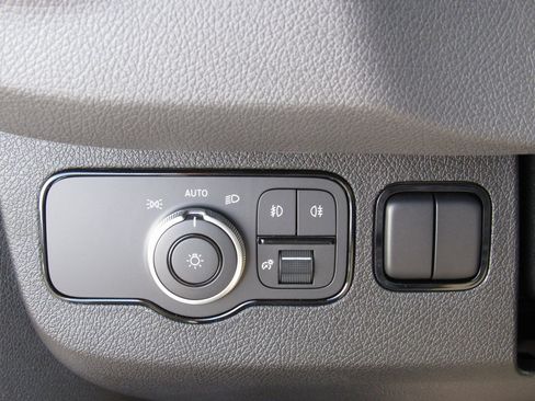 New 2025 Mercedes-Benz Sprinter 4500 image 34