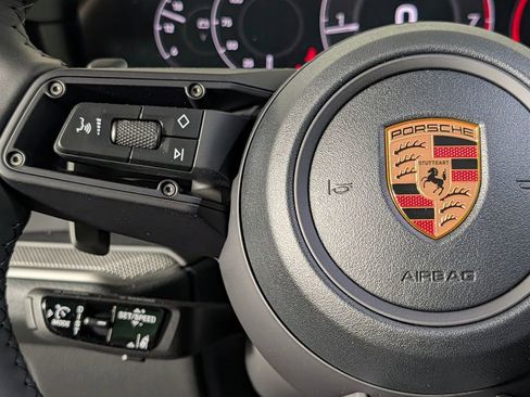New 2026 Porsche Cayenne image 38