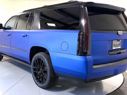 Used 2019 Cadillac Escalade ESV Premium Luxury w/ LPO, Radiant Package image 6