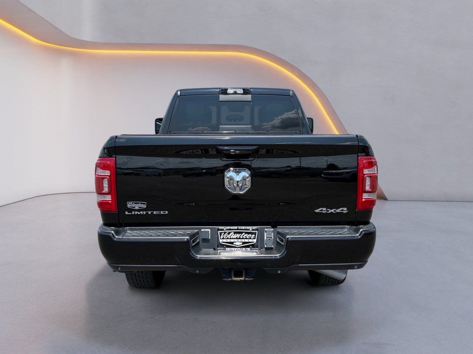 Used 2023 RAM 2500 Limited AWD/4WD image 4