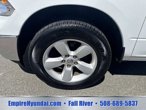 Used 2024 RAM 1500 Classic SLT AWD/4WD image 11