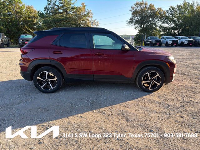 Used 2023 Chevrolet TrailBlazer RS w/ Sun and Liftgate Package FWD image 12
