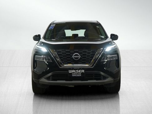 Used 2023 Nissan Rogue SV w/ SV Premium B Package image 9