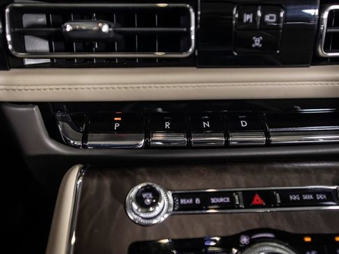 Used 2022 Lincoln Aviator Reserve w/ Equipment Group 201A AWD/4WD image 35