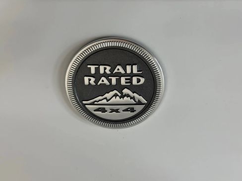 Used 2015 Jeep Wrangler Unlimited Sahara AWD/4WD image 12