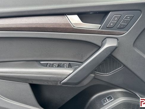 Used 2024 Audi Q5 2.0T Premium Plus image 11