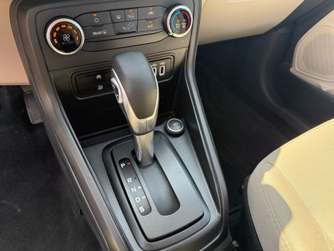 Used 2022 Ford EcoSport S AWD/4WD image 18