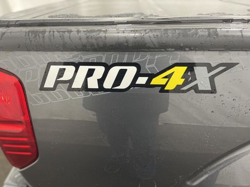 Used 2019 Nissan Frontier PRO-4X image 5