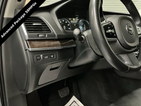 Used 2019 Volvo XC90 T8 Momentum w/ Advanced Package image 23