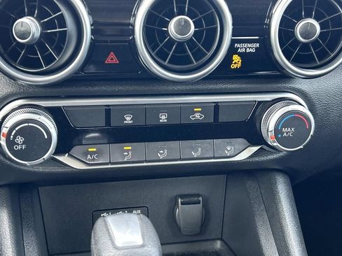 Certified 2023 Nissan Sentra SV image 29