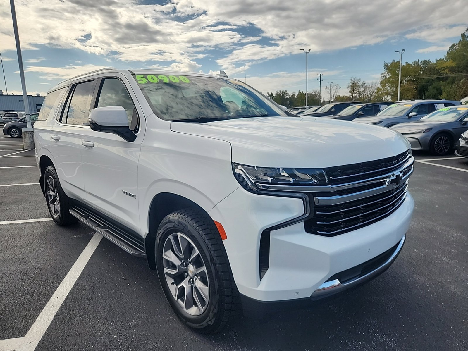 Used 2024 Chevrolet Tahoe LT w/ LT Signature Package AWD/4WD image 12