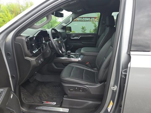 Used 2024 Chevrolet Silverado 1500 LTZ w/ LTZ Convenience Package II image 35