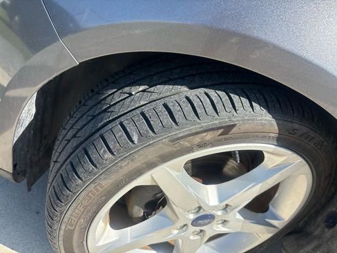 Used 2014 Ford Focus Titanium FWD image 20